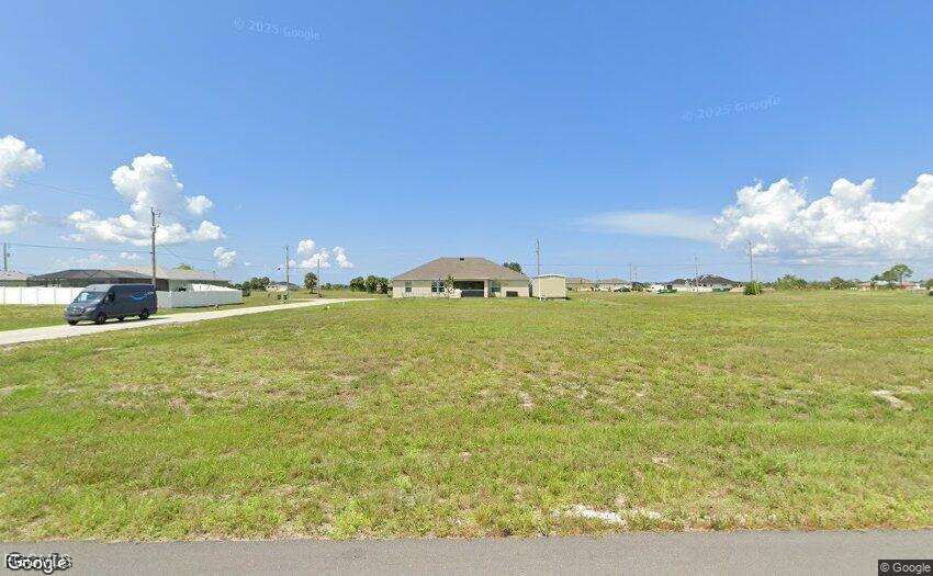 3900 NW 35th Pl., Cape Coral, FL 33993