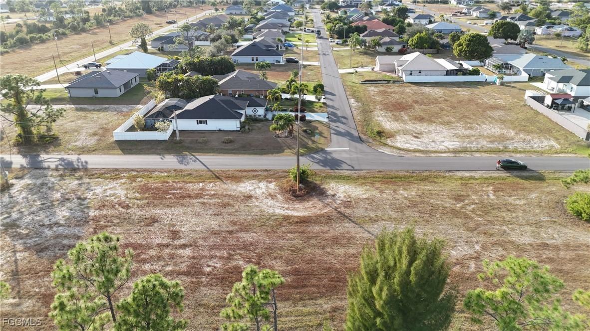 3347 NE 23rd Pl., Cape Coral, FL 33909