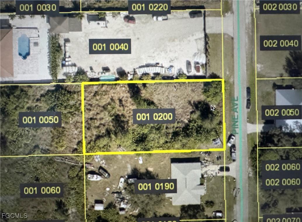 815 Pine Ave., Lehigh Acres, FL 33972