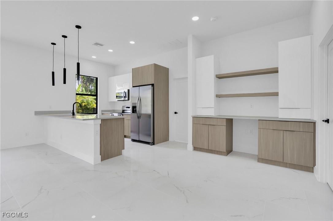 3202 21st St., Lehigh Acres, FL 33971