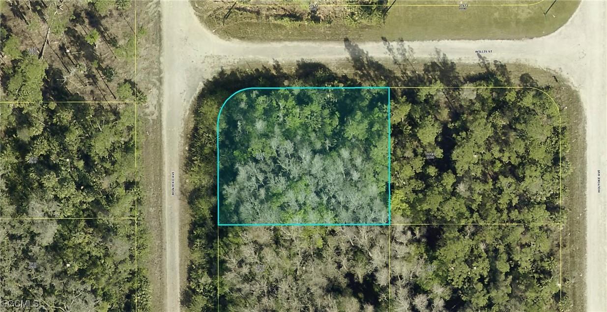 1918 Montero Ave., Lehigh Acres, FL 33972