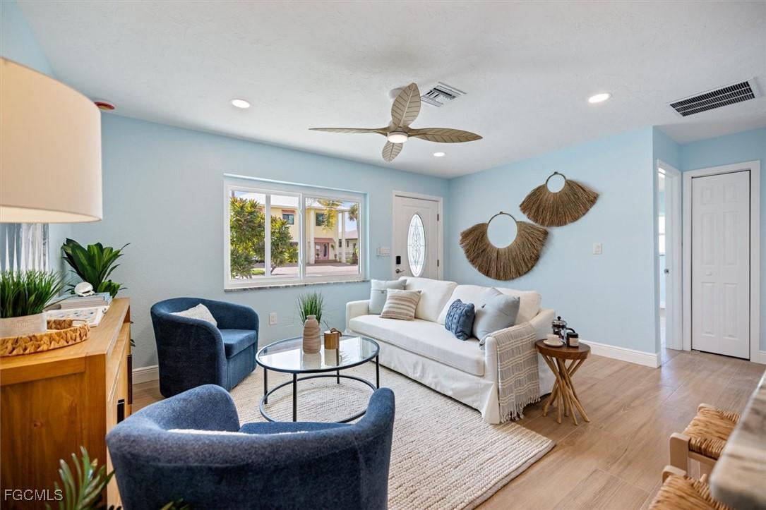 810 Harvard St., Englewood, FL 34223