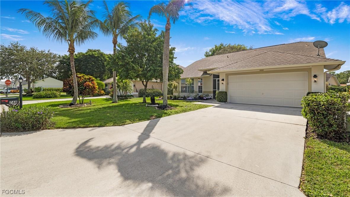 748 Belville Blvd., Naples, FL 34104