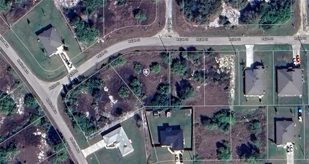 428 Rajah St., Lehigh Acres, FL 33974