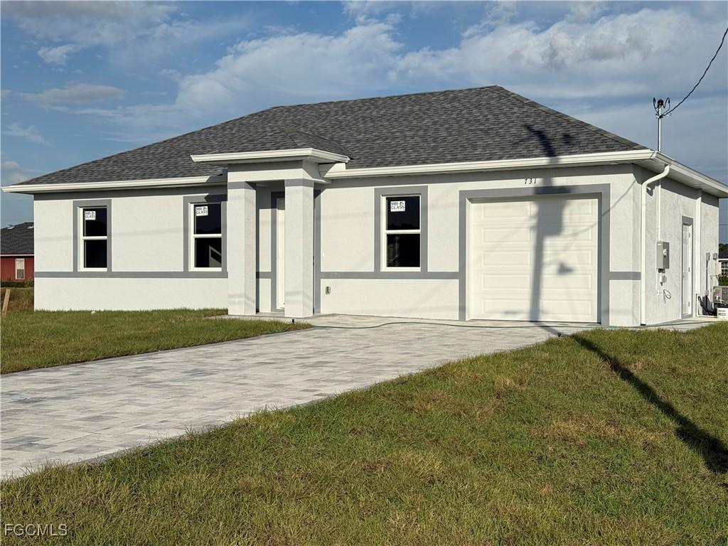 731 Ferndale Ave., Lehigh Acres, FL 33974