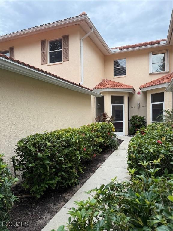 510 Robin Hood Cir. #101, Naples, FL 34104