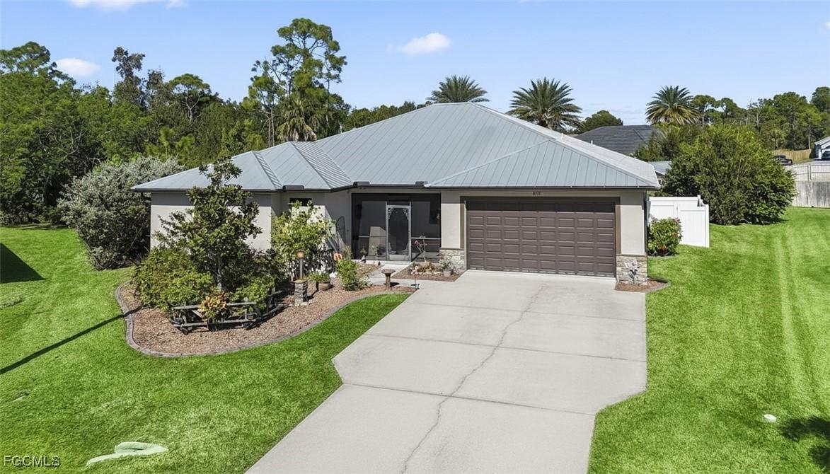 6711 Matt Pledger Ct., North Fort Myers, FL 33917