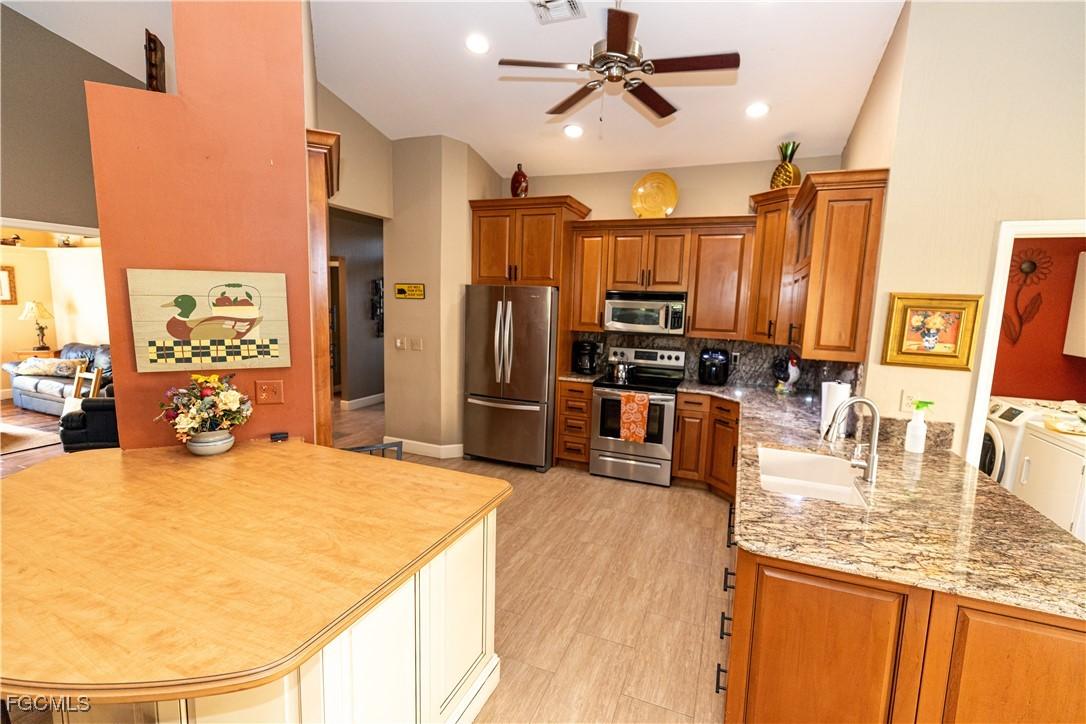 9411 Old Hickory Cir., Fort Myers, FL 33912