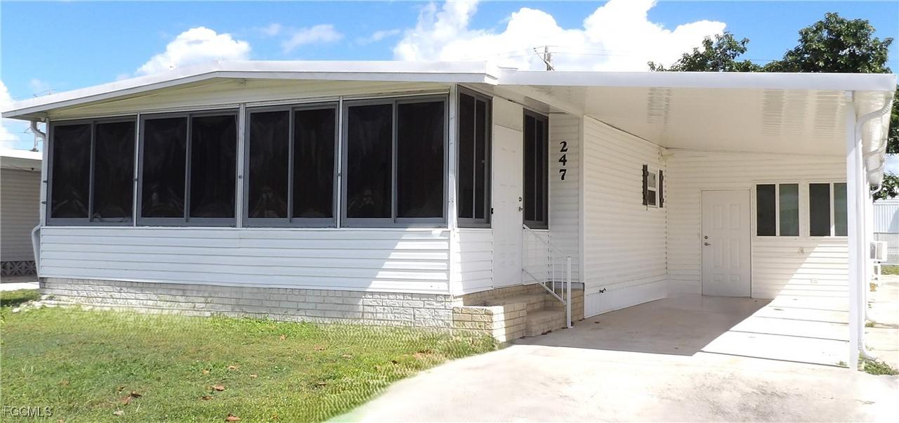 247 Shrub Ln., North Fort Myers, FL 33917