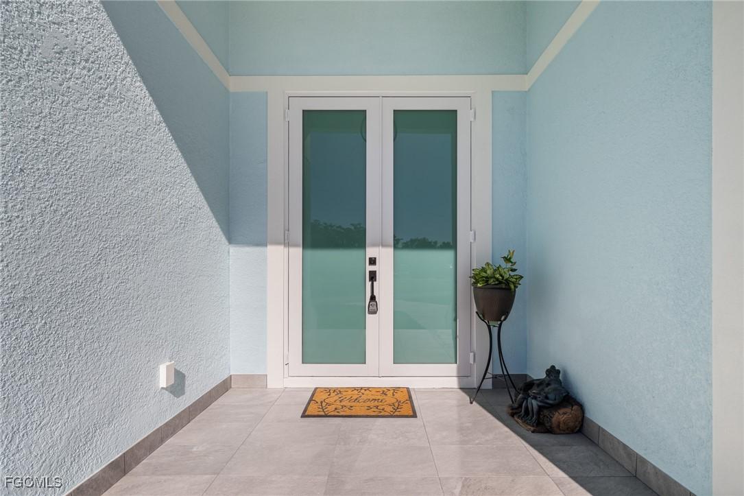 2170 Barbados Ave., Fort Myers, FL 33905