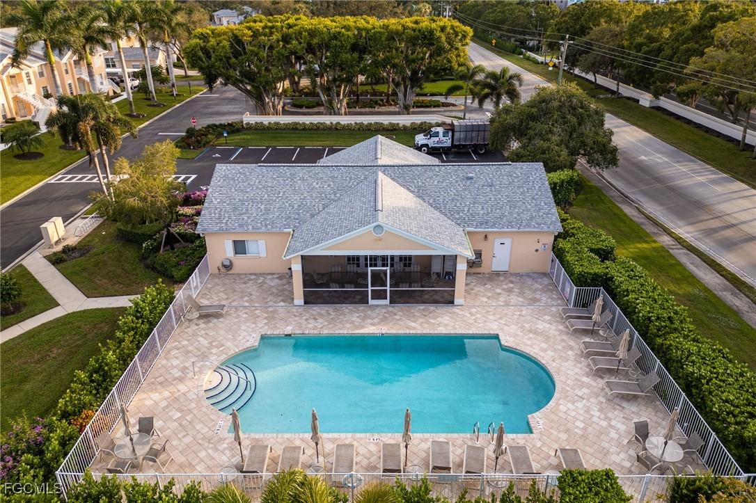774 Wiggins Lake Dr. #204, Naples, FL 34110
