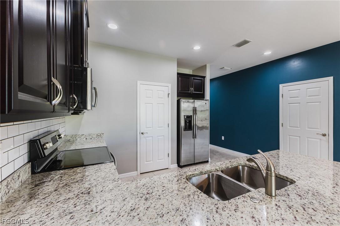 4093 Wilmont Pl., Fort Myers, FL 33916