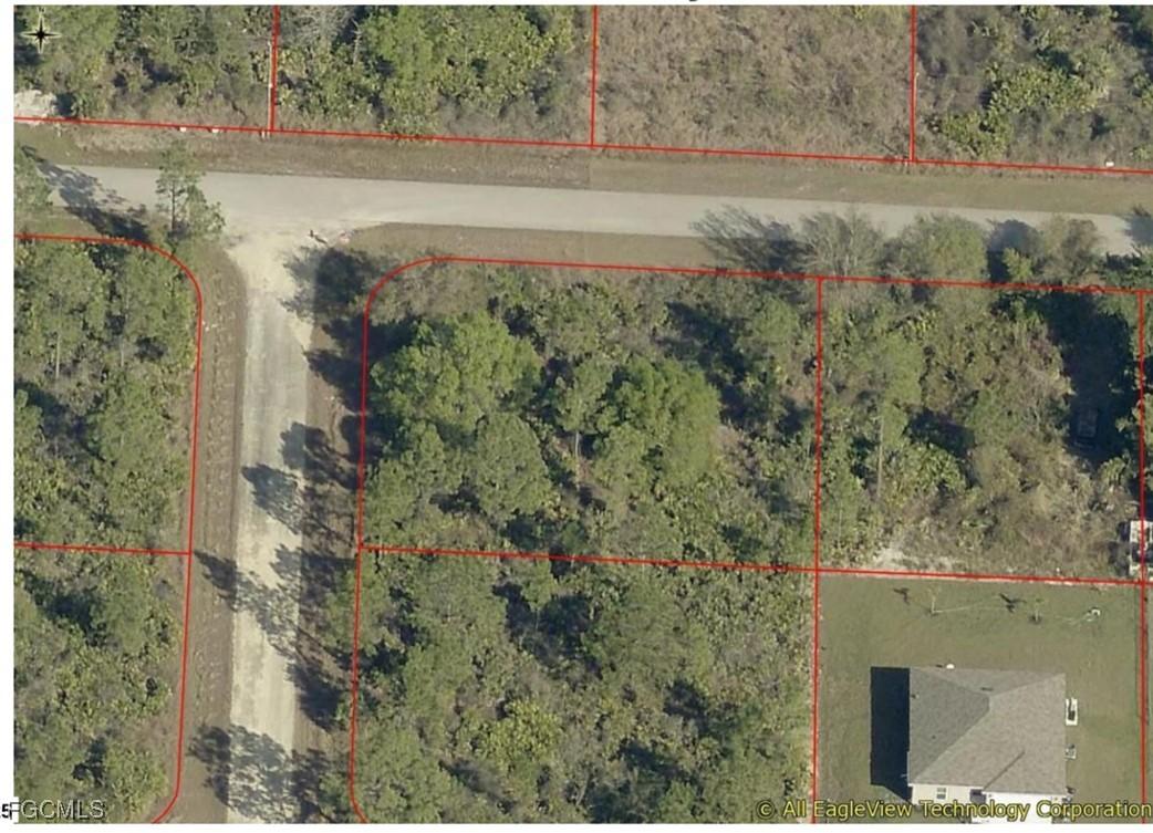 1030 Binkley St., Lehigh Acres, FL 33974