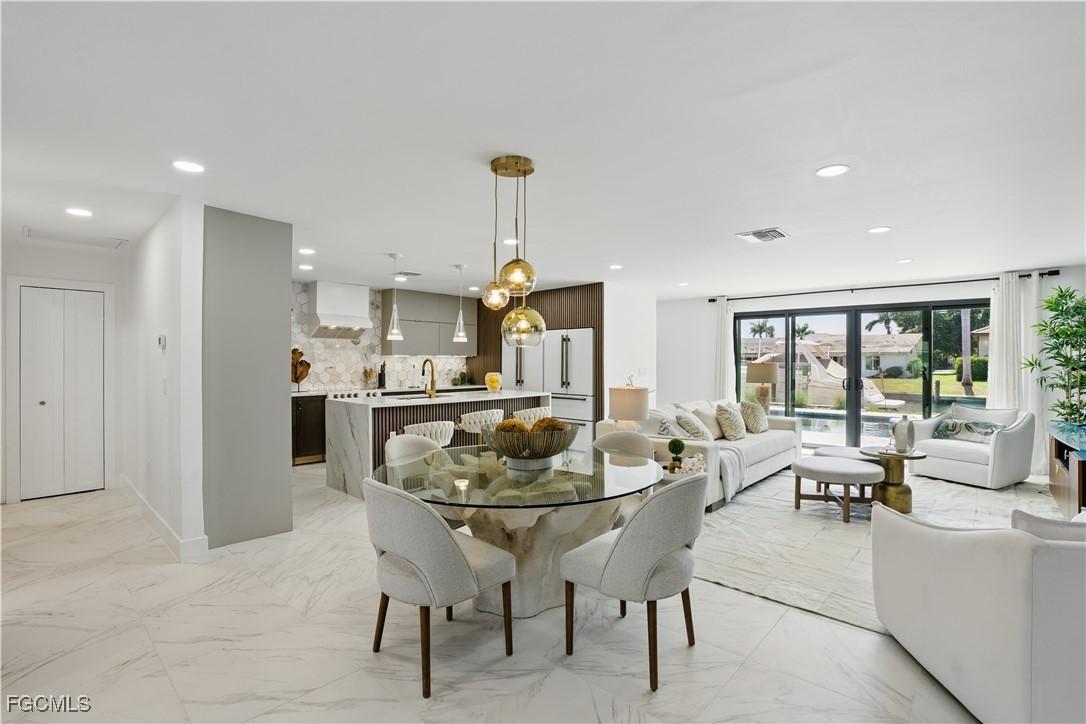 4918 Triton Ct., Cape Coral, FL 33904