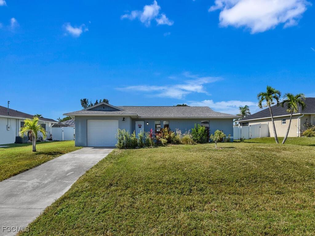 1412 SW 4th Pl., Cape Coral, FL 33991