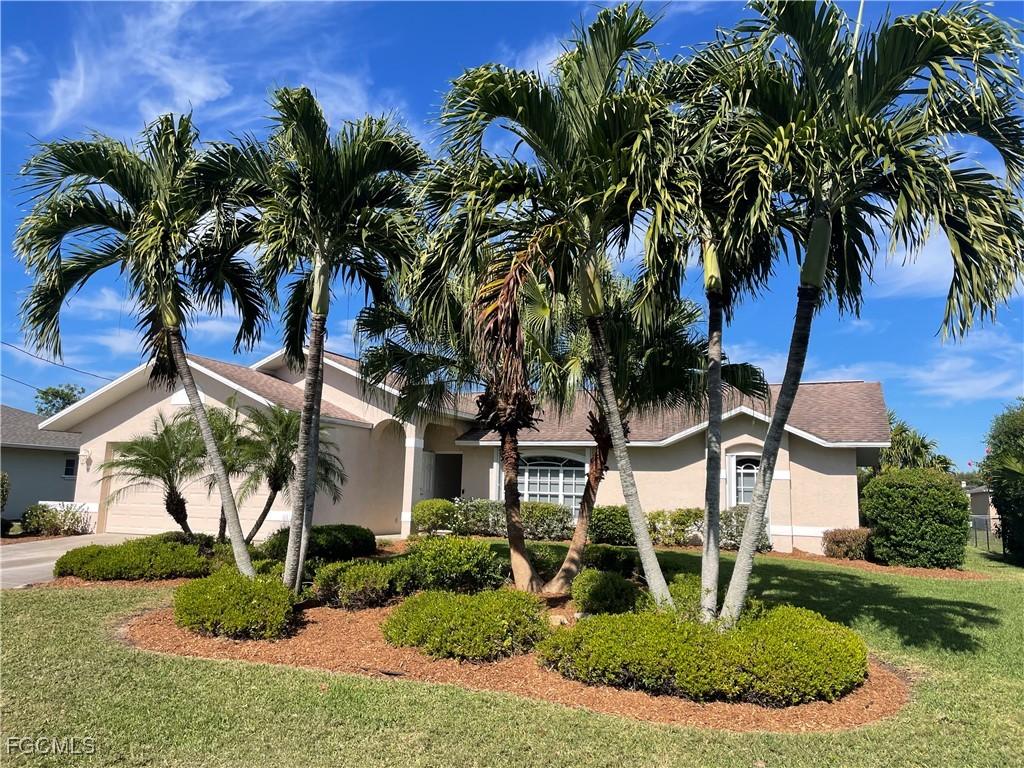 1425 SE 13th Ter., Cape Coral, FL 33990
