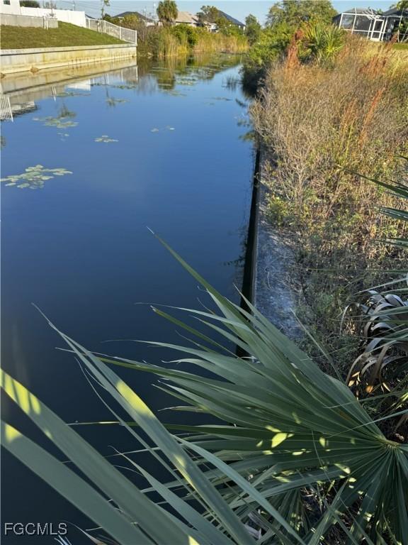 1715 NE 13th Ter., Cape Coral, FL 33909