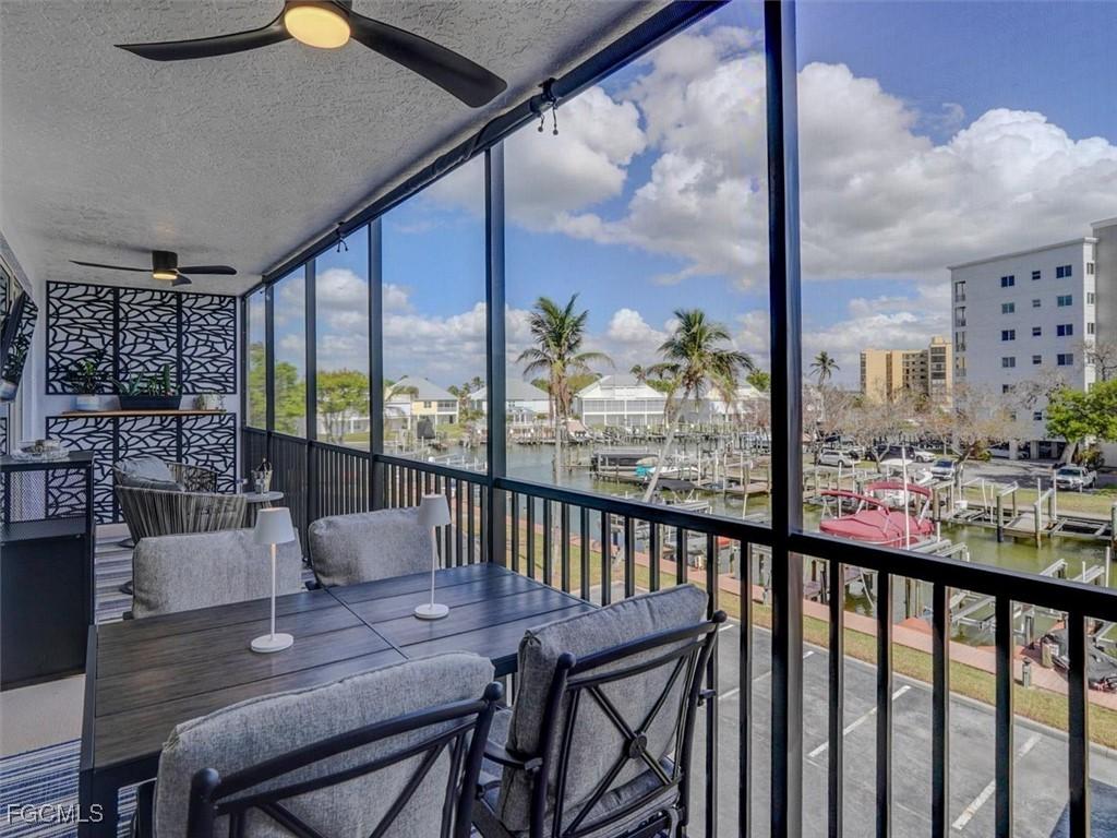 4431 Bay Beach Ln. #522, Fort Myers Beach, FL 33931