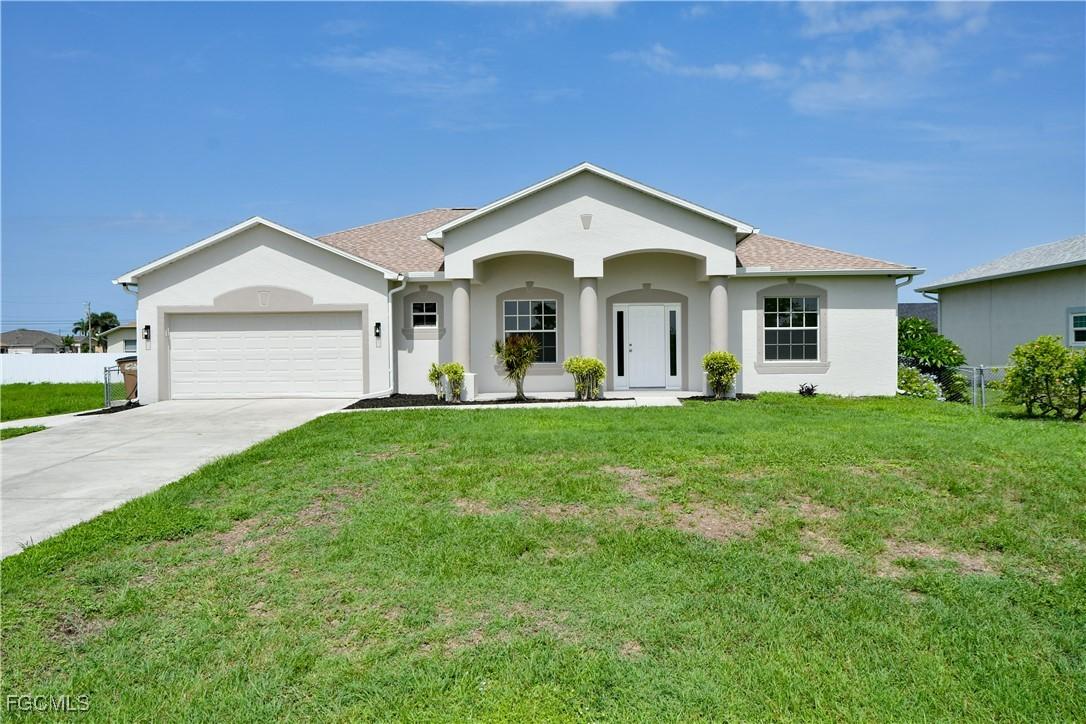 2032 NW 2nd Pl., Cape Coral, FL 33993