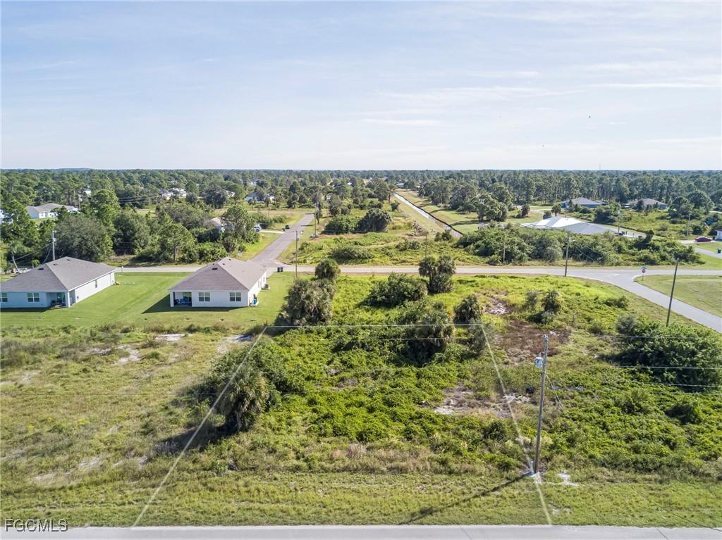 1063 Countess Ave., Lehigh Acres, FL 33974