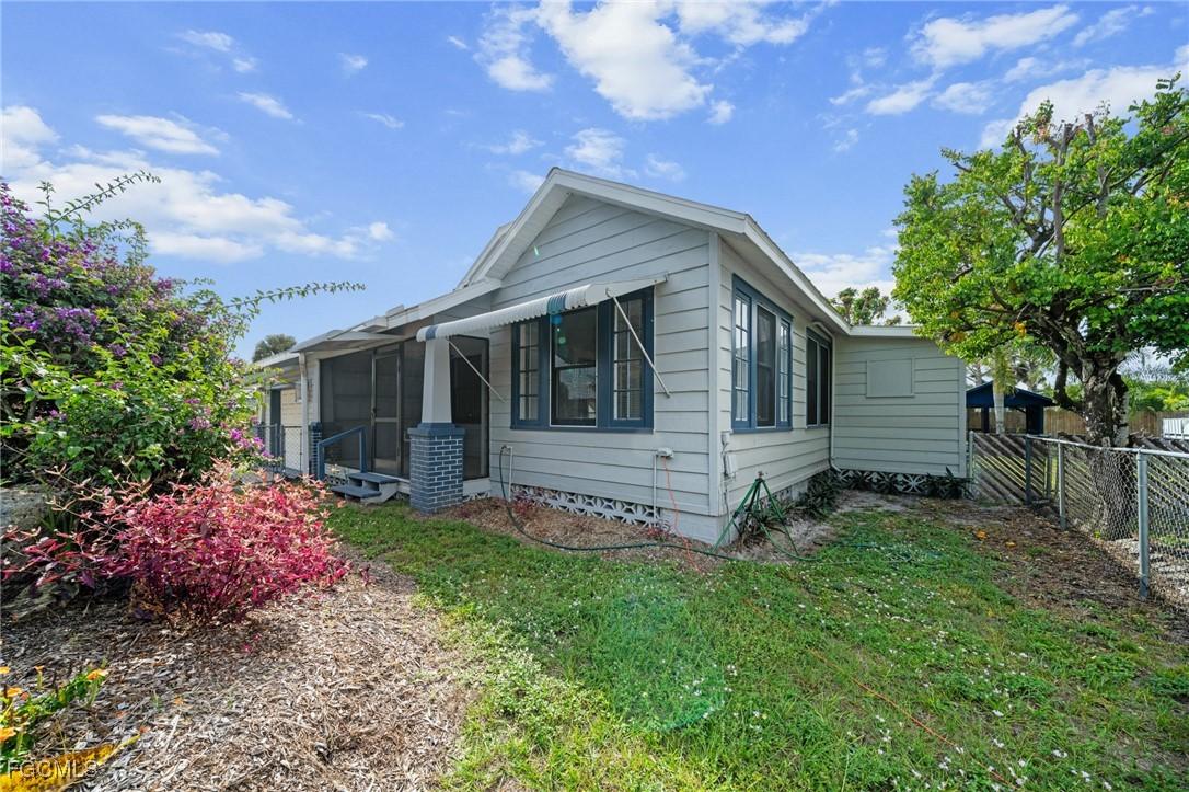 290 Granada Blvd., Fort Myers, FL 33905