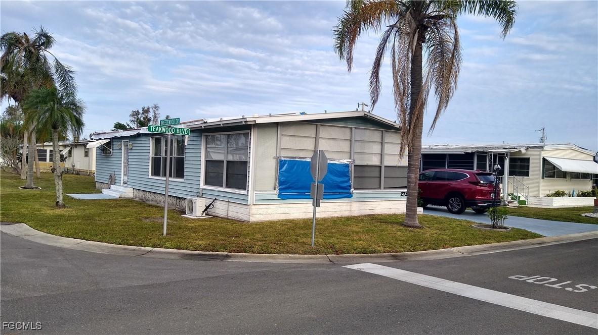 2727 Teakwood Blvd., North Fort Myers, FL 33917