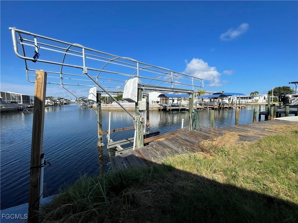 3874 Dewberry Ln., St James City, FL 33956