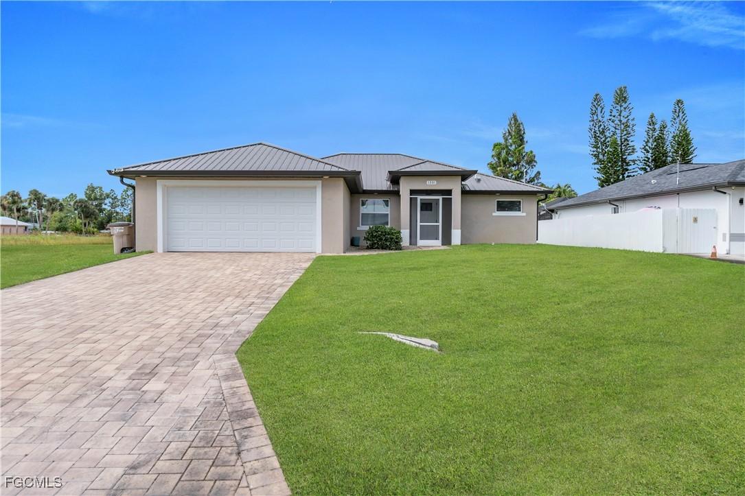 1301 Dorothy Ave., Lehigh Acres, FL 33971