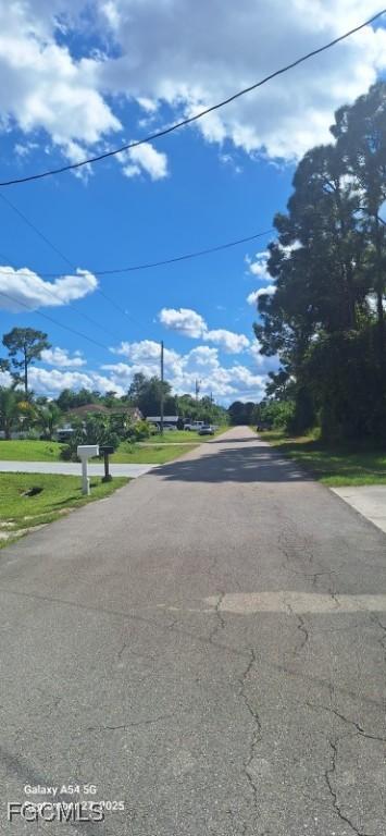 526 Osage Ave., Lehigh Acres, FL 33974