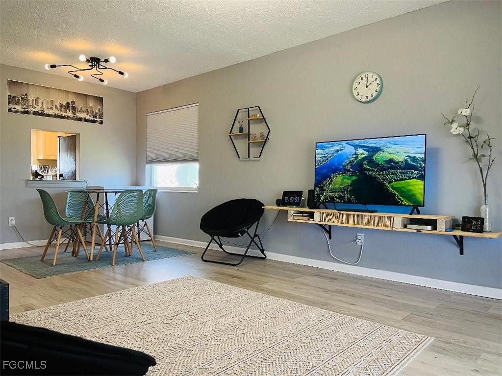 2210 Croton Ct., Lehigh Acres, FL 33936