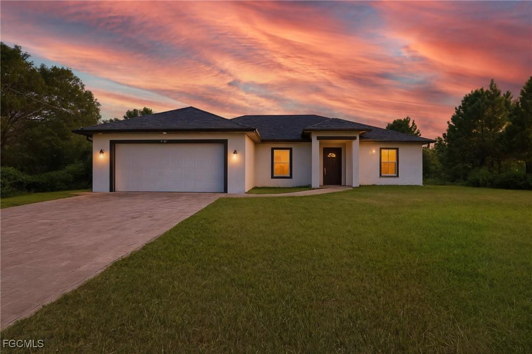 1013 Atherton Ave., Lehigh Acres, FL 33971