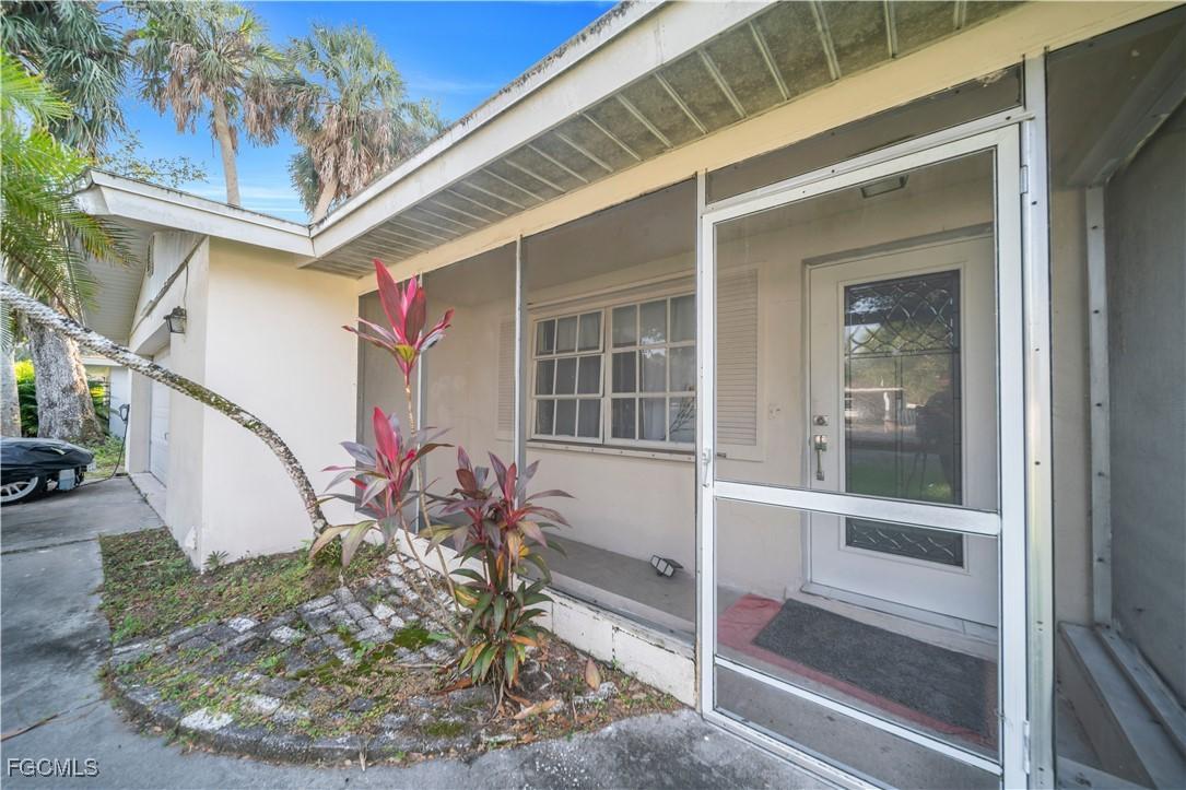 614 Carolina Ave., Fort Myers, FL 33905