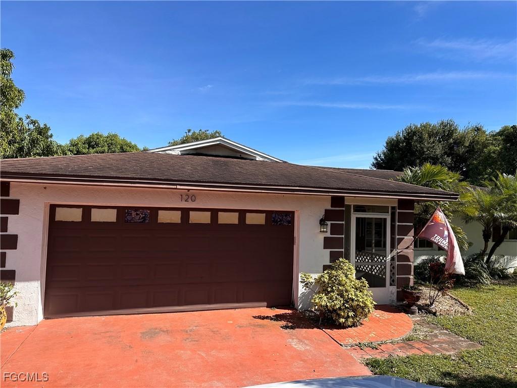 120 Rowland Rd., Lehigh Acres, FL 33936