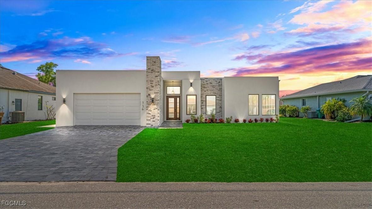 526 SE 4th St., Cape Coral, FL 33990