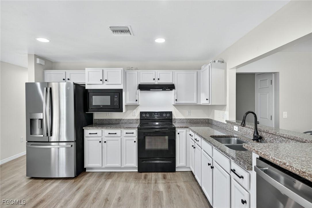 10970 Glenhurst St., Fort Myers, FL 33913