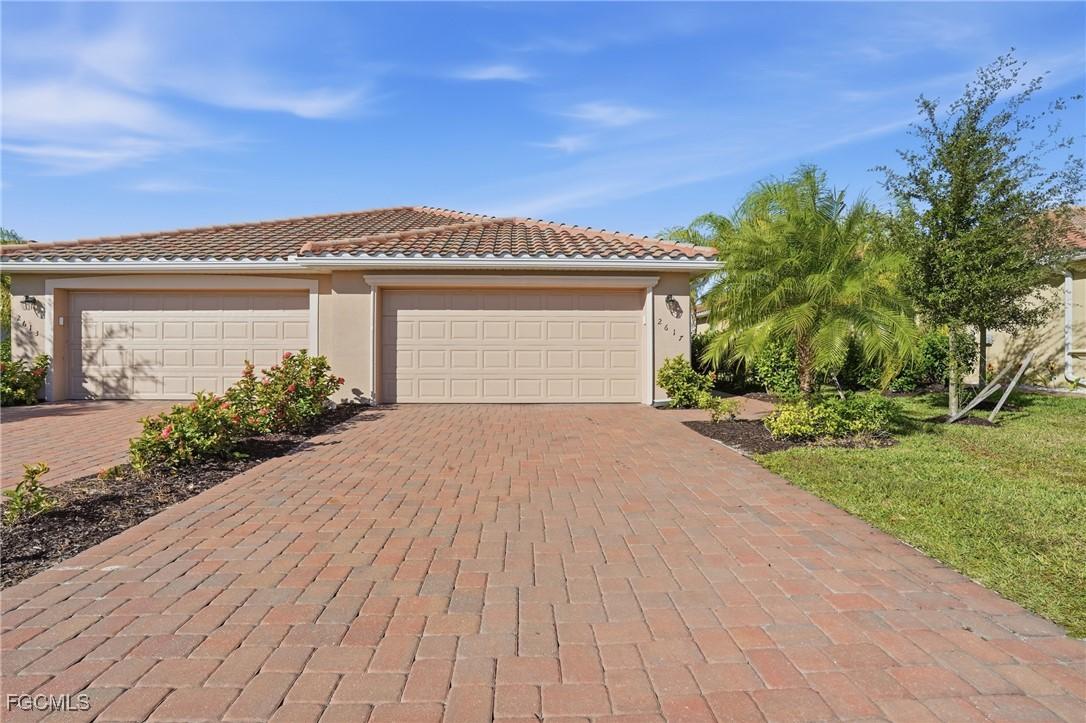 2617 Vine Ave., Naples, FL 34120