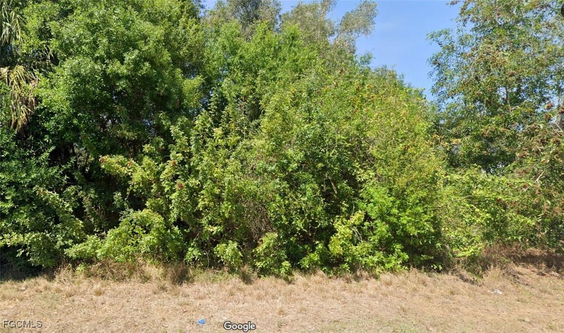 5202 2nd St., Lehigh Acres, FL 33971