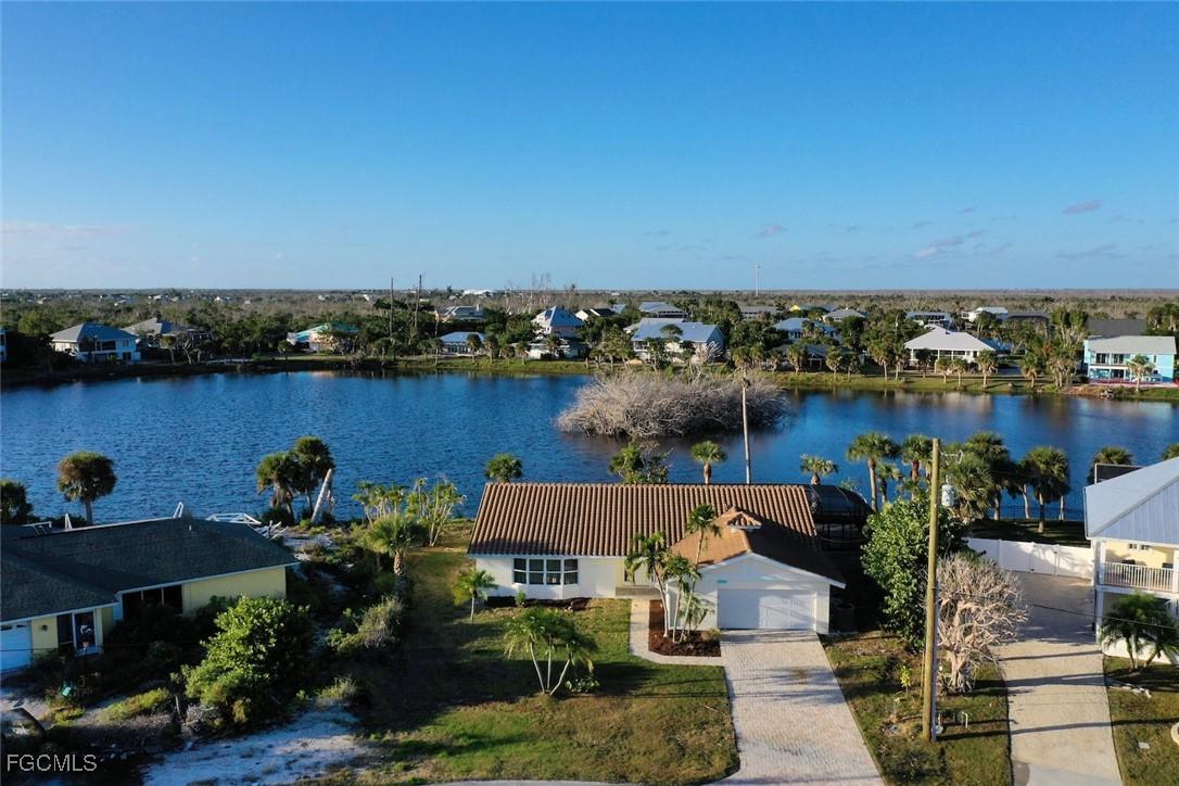 421 Lake Murex Cir., Sanibel, FL 33957
