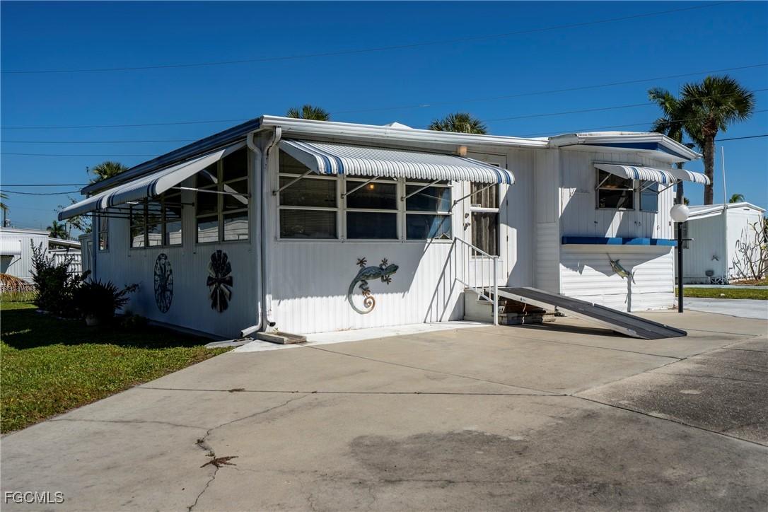 5558 Palm Beach Blvd. #14, Fort Myers, FL 33905