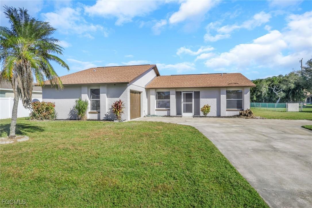 819 SE 5th Ave., Cape Coral, FL 33990