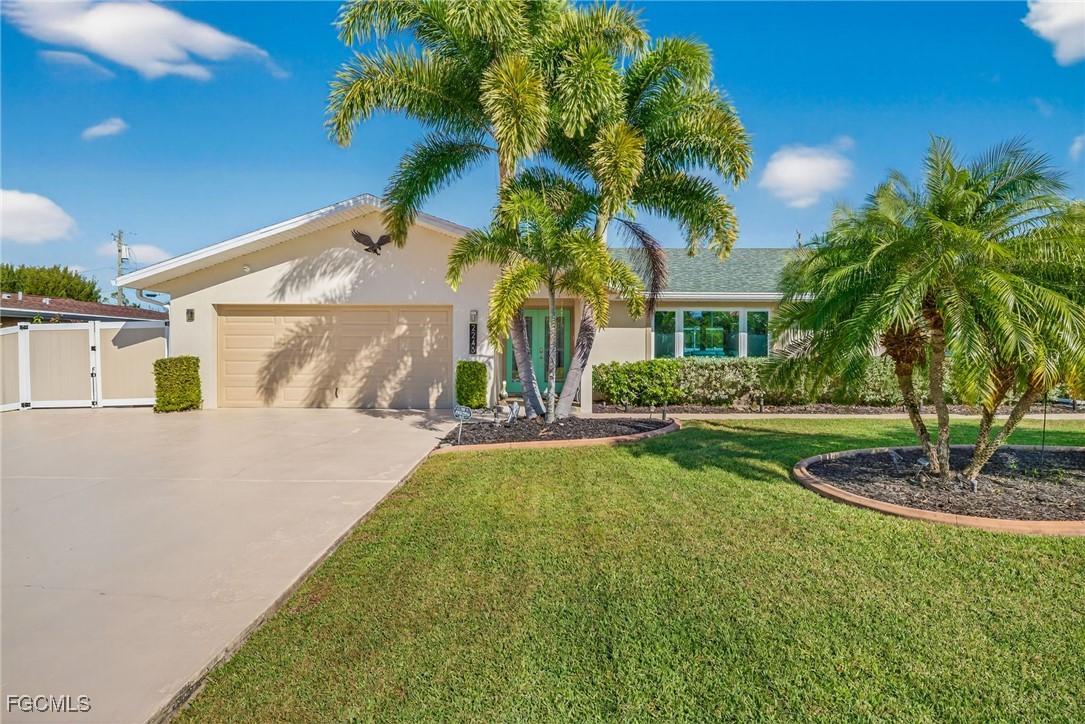 2243 Flora Ave., Fort Myers, FL 33907