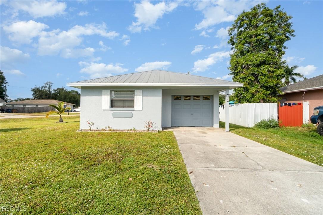 12602 Fourth St., Fort Myers, FL 33905
