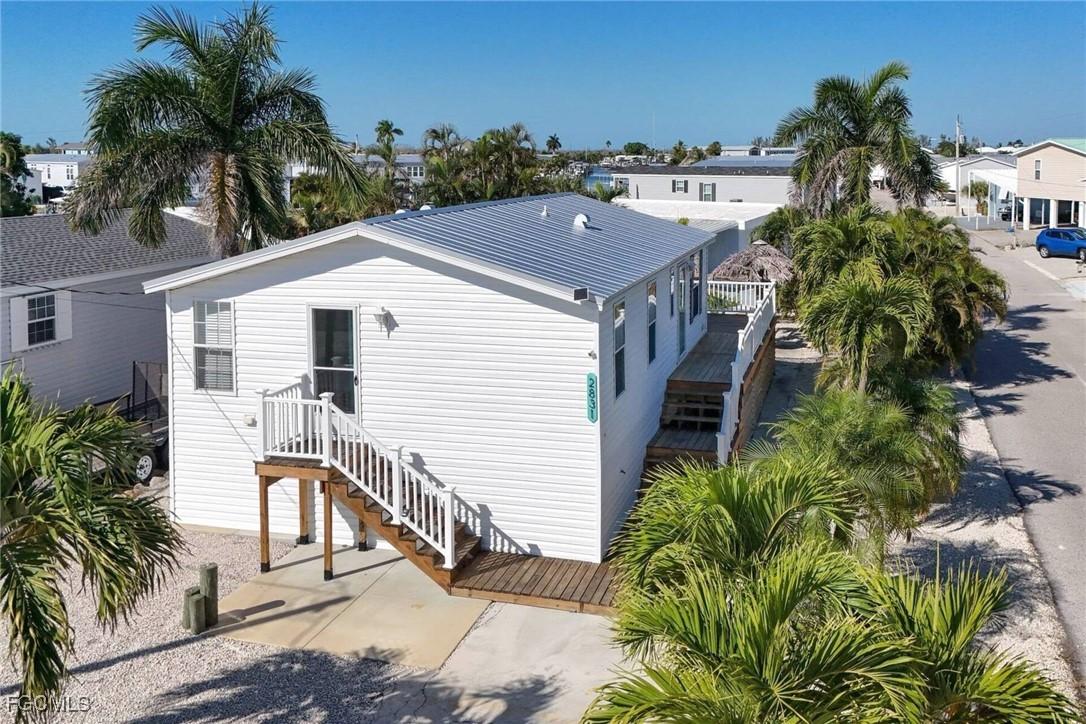 2831 York Rd., St. James City, FL 33956