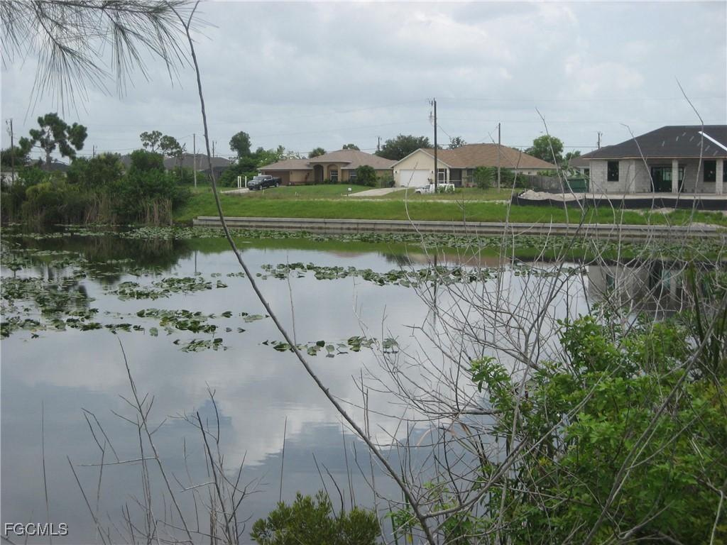1717 NW 21st Pl., Cape Coral, FL 33993