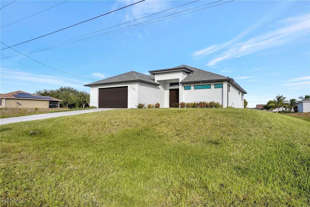 1209 NE 7th Ave., Cape Coral, FL 33909