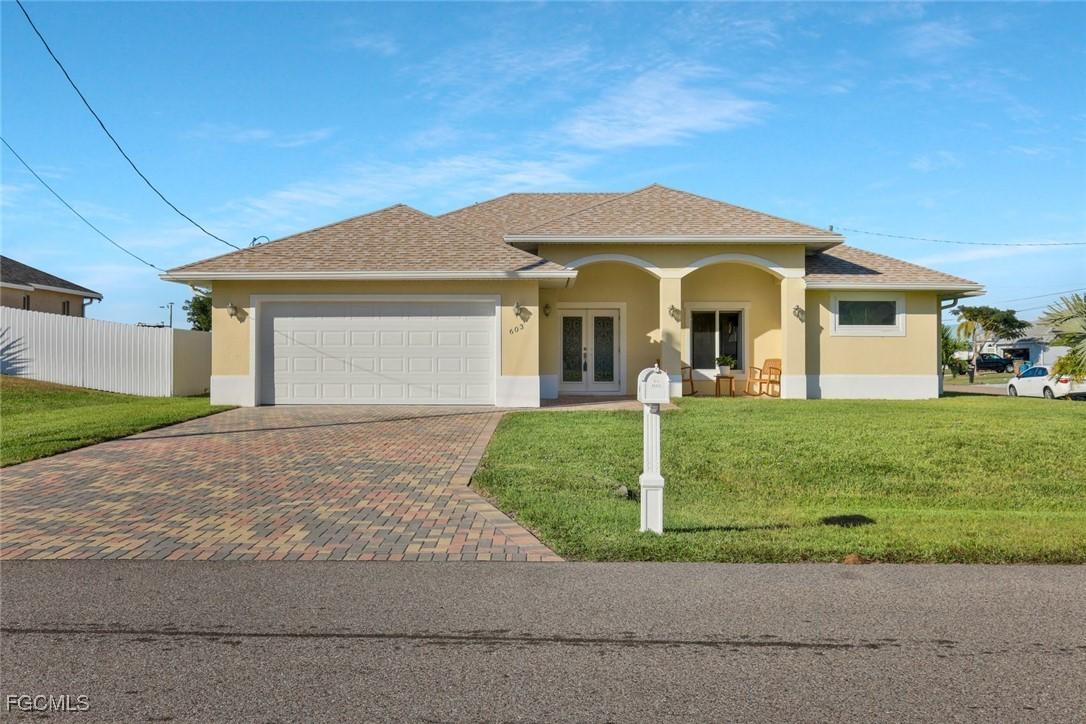 603 SW 12th Ter., Cape Coral, FL 33991
