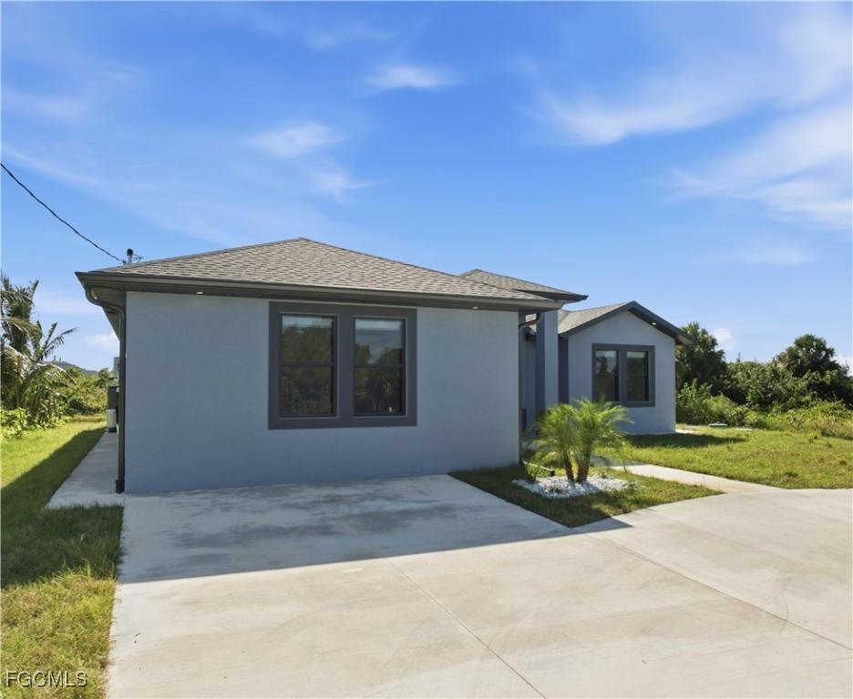 5027 Belrose St., Lehigh Acres, FL 33971