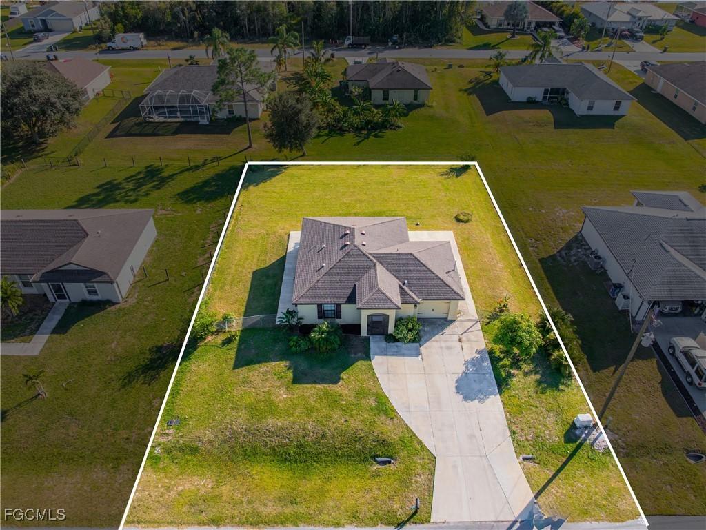 216 Des Cartes St., Fort Myers, FL 33913