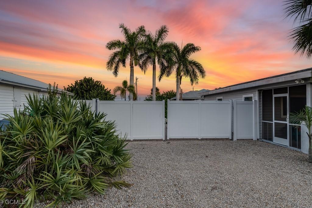 16040 Tortuga St., Bokeelia, FL 33922