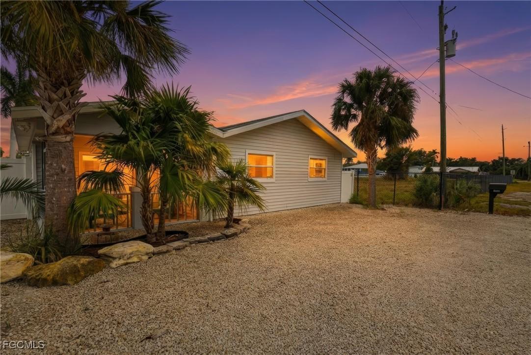 16040 Tortuga St., Bokeelia, FL 33922